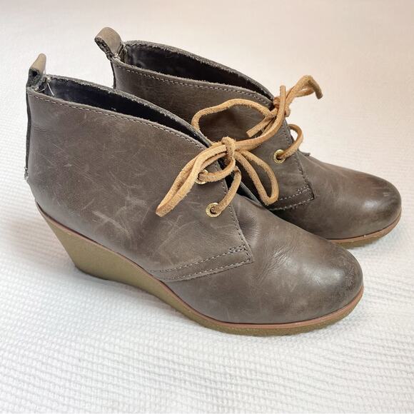 Sperry Women's Gray Harlow Burnished Leather Wedge Bootie Size 6 - Picture 1 of 7